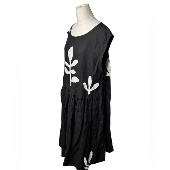 TINA GIVENS | Linen Julia dress with appliqués Size Medium in Black - Picture 5 of 11